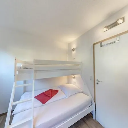 Appartement Grosszuegige Fuer Bis Zu 9 Personen Burhave