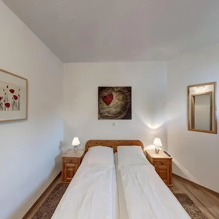 Appartement Grosszuegige Fuer Bis Zu 9 Personen Burhave